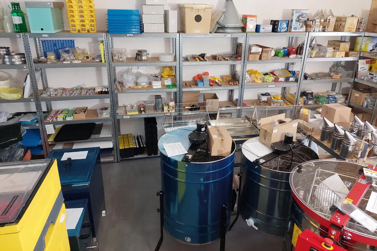 Včelka-shop.cz Vrchlabí - Včelařské potřeby